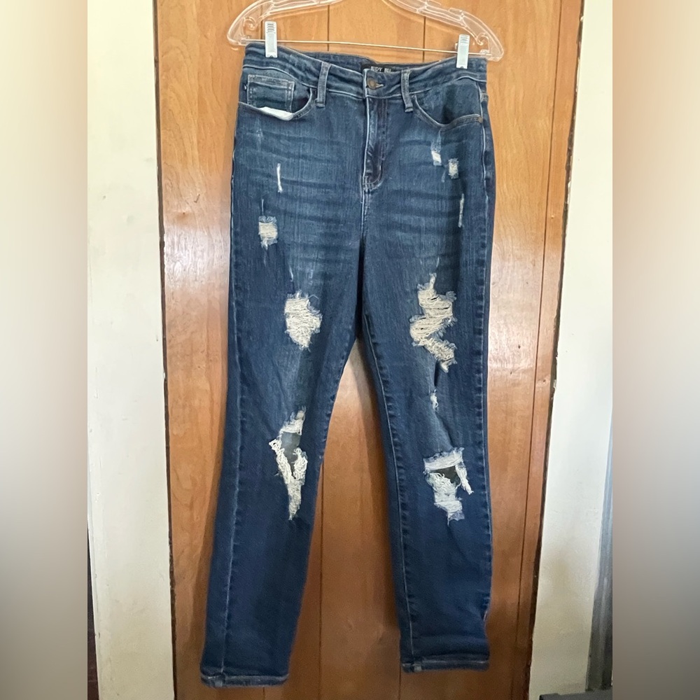 Judy Blue women 7/28 Distressed Blue Jeans Judy blue denim nwot comfy jeans 👖